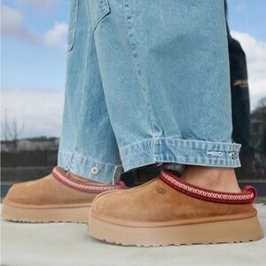 Ugg Tazz Platform Slipper